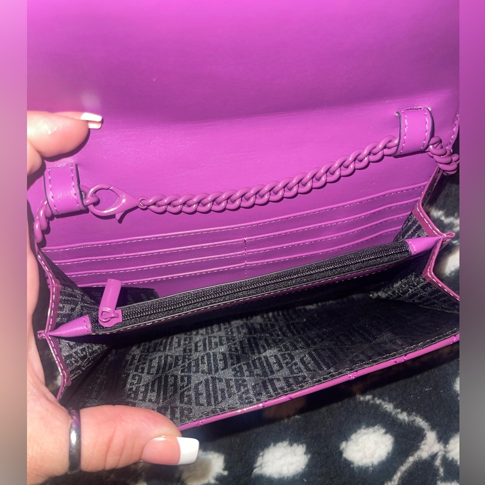 EUC Kurt Geiger London Brixton Wallet On A Chain - Picture 8 of 9